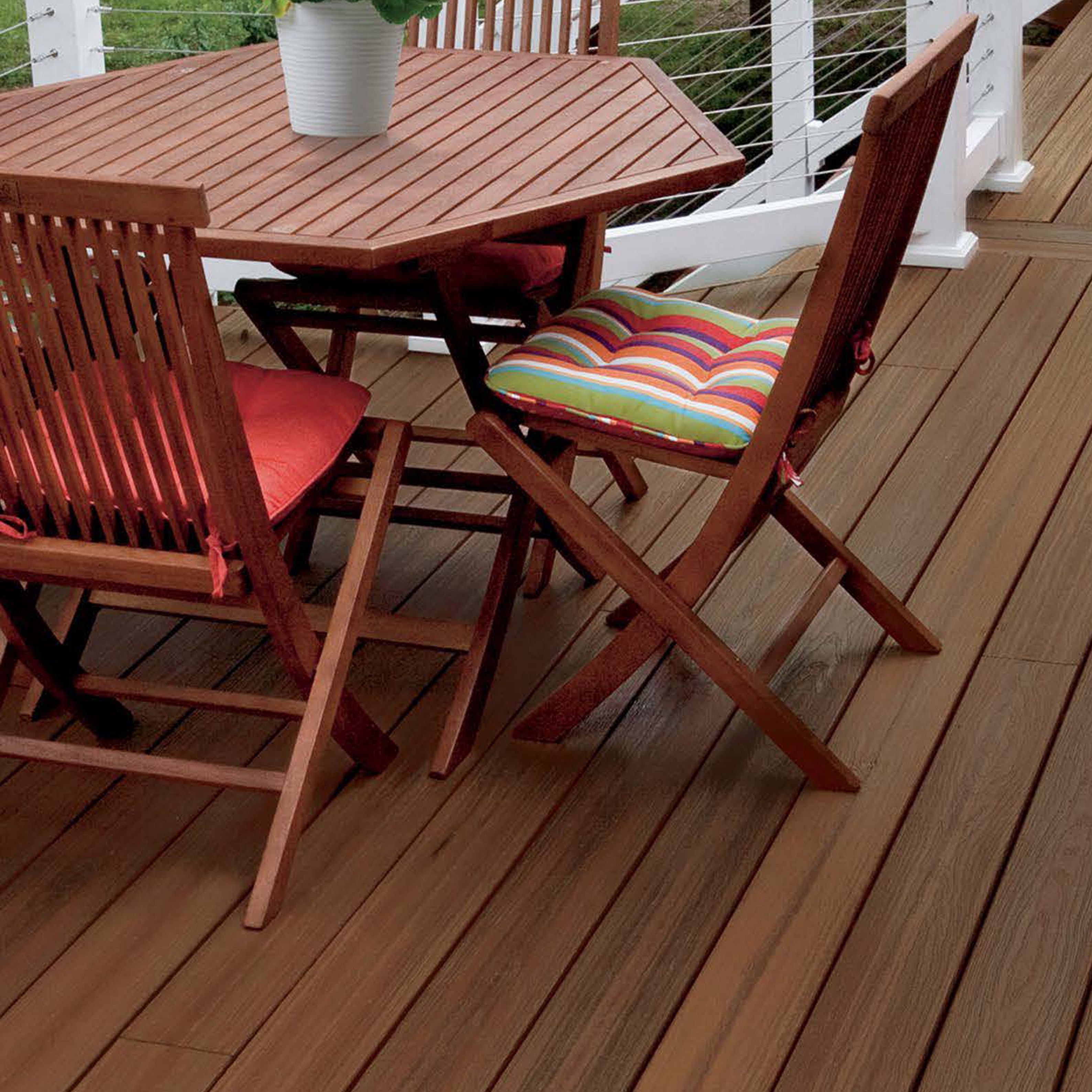 LINEAR DECK